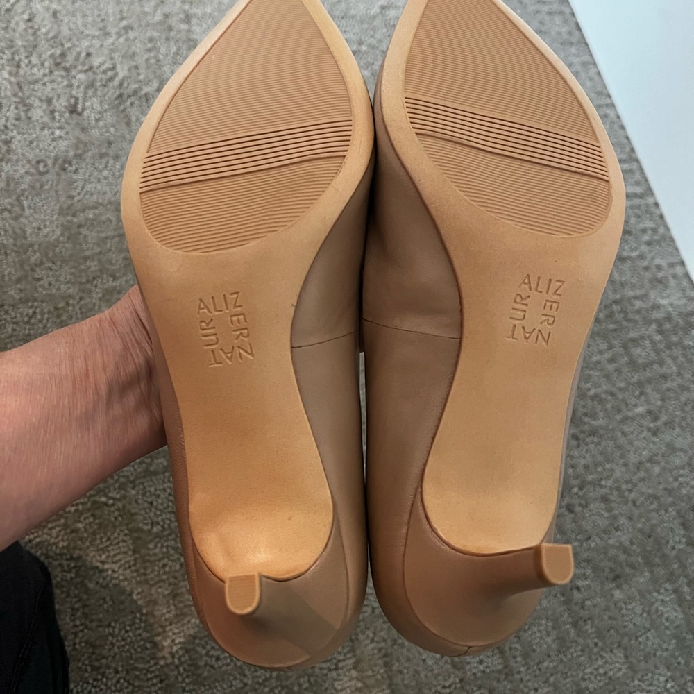 Pumps leather
